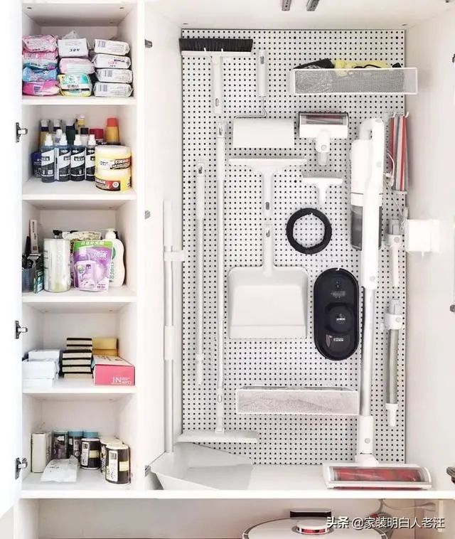 早知道洞洞板這么好用，何必打那么多柜子呢？