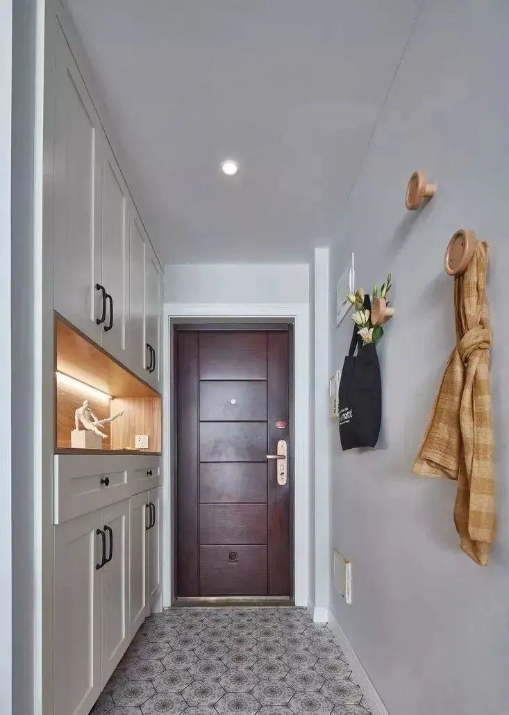 玄關(guān)設(shè)計(jì)的幾點(diǎn)實(shí)用性建議！