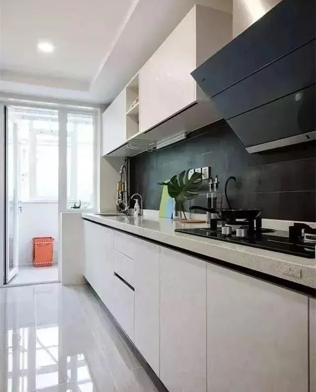 U型、L型、雙線型、一字型，你家廚房是哪種格局？