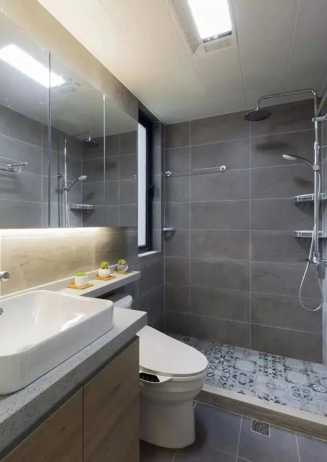 別再對馬桶視而不見了，巧妙設(shè)計收納翻倍！