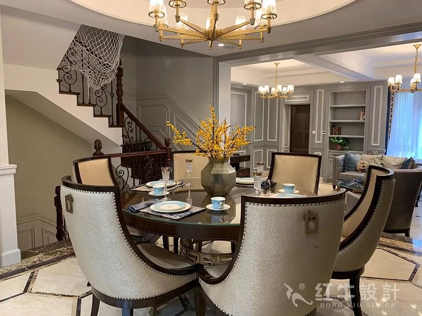 最美畢業(yè)照 ① | 紅?！芭牧伺摹蹦悖埐槭者@套別墅設(shè)計(jì)作品！