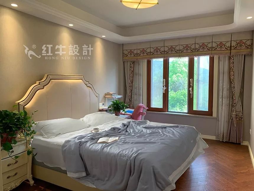 最美畢業(yè)照 ① | 紅牛“拍了拍”你，請查收這套別墅設(shè)計(jì)作品！