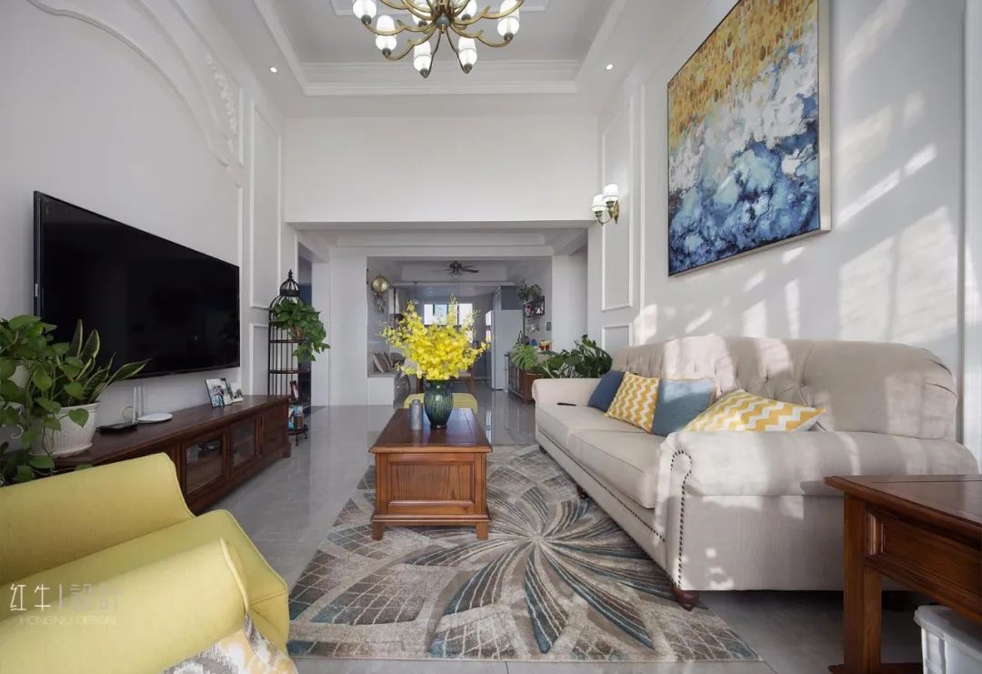 家里別用大白墻了，這樣裝飾才對(duì)路！