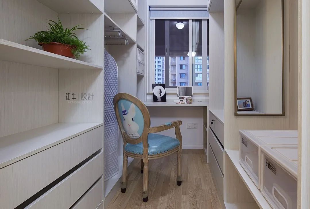 主臥究竟是帶衛(wèi)生間好，還是應該改成衣帽間？