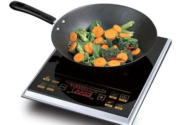 “炒菜五分鐘，流汗兩小時”，為什么不給廚房裝個空調(diào)呢？