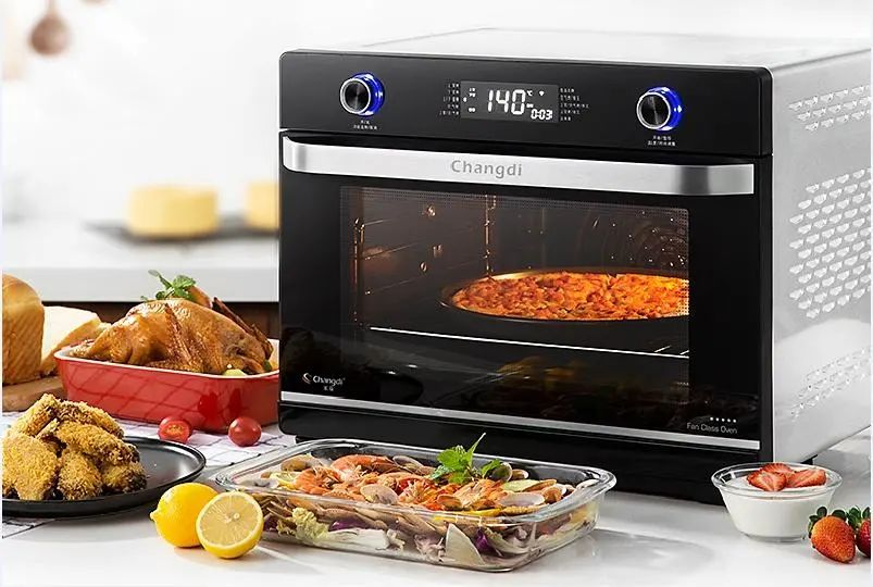 “炒菜五分鐘，流汗兩小時”，為什么不給廚房裝個空調(diào)呢？