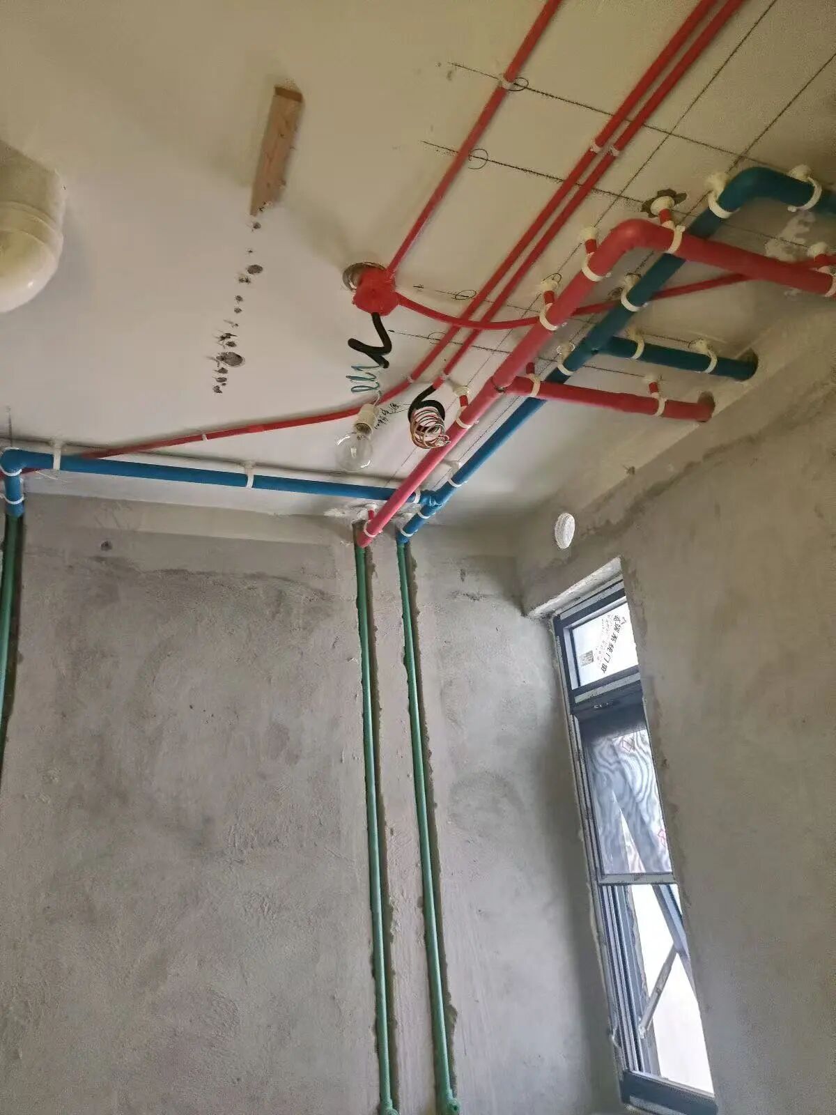 工地巡檢：步履不停，以行動(dòng)兌現(xiàn)品質(zhì)承諾，嚴(yán)格把控每一環(huán)！